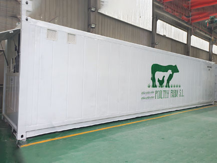 Spanish customer produces 1500 kg per day of fodder containers